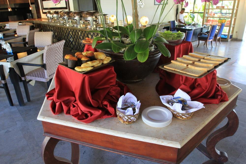 Royal Pool Villa Bali Нуса-Дуа Экстерьер фото