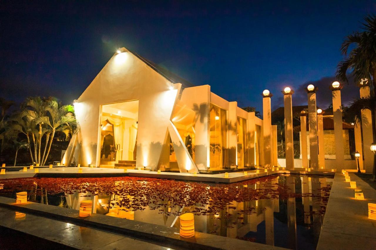Royal Pool Villa Bali Нуса-Дуа Экстерьер фото